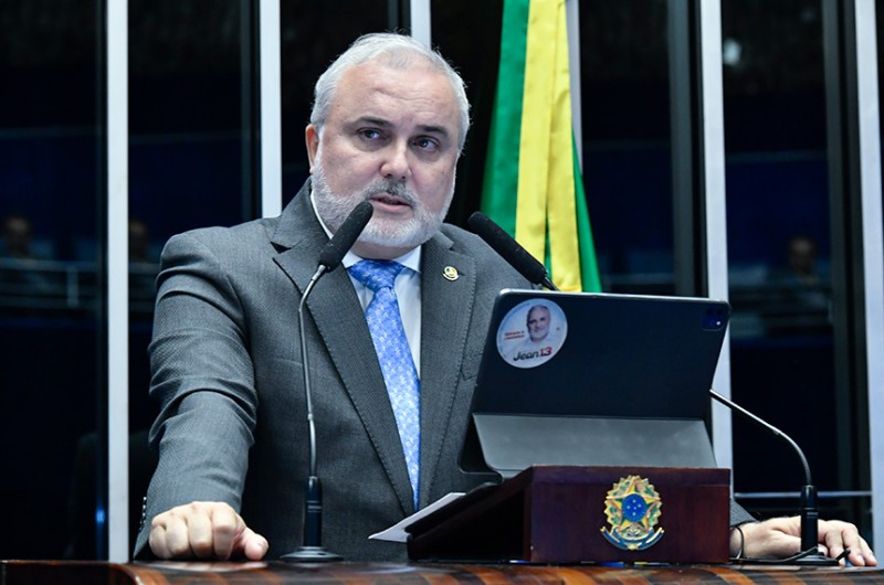 Jean Paul: o PT discute regras fiscais para assegurar previsibilidade econômica com controle da dívida e qualidade dos gastos - Waldemir Barreto/Agência Senado