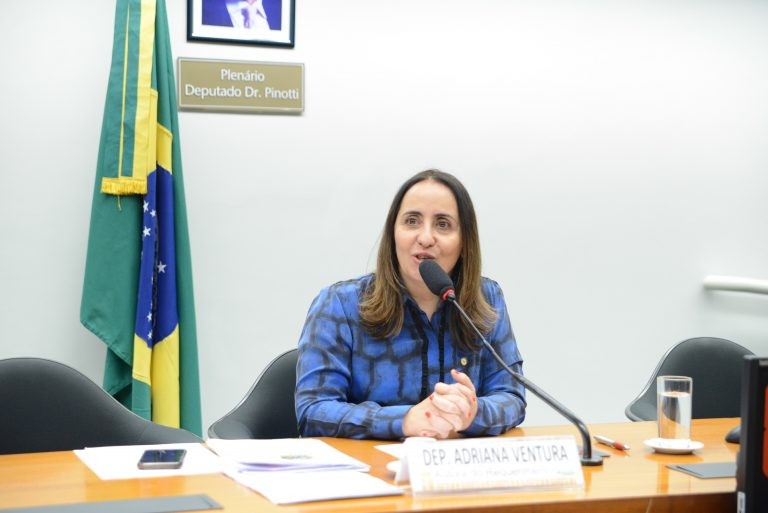 Adriana Ventura: carona solidária diminui número de veículos nas vias - (Foto: Wesley Amaral/Câmara dos Deputados)