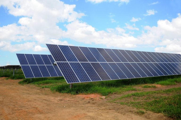 Parte dos recursos será destinada à implantação de usinas fotovoltaicas - (Foto: Renato Alves/Agência Brasília)