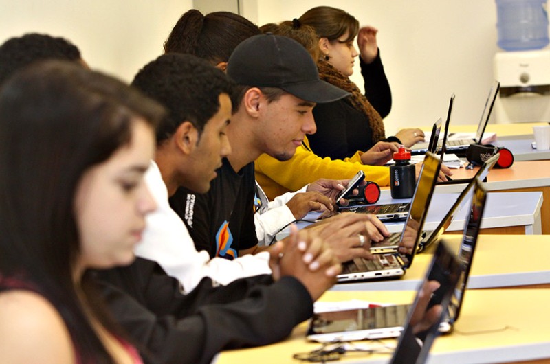 Proposta garante oferta de cursos de educação profissional e tecnológica de nível médio e superior - Governo de São Paulo