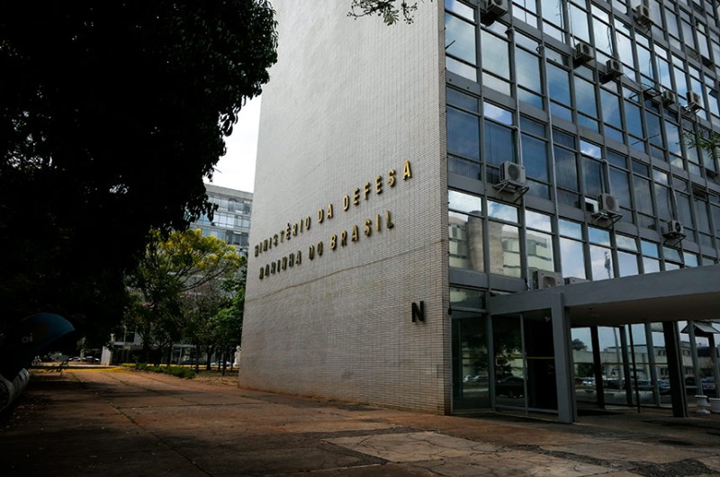 Ministério da Defesa é o responsável pelo credenciamento de empresas consideradas essenciais no setor - Roque de Sá/Agência Senado