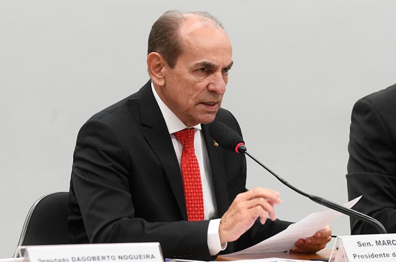 Marcelo Castro está ouvindo sugestões ao Orçamento feitas pela equipe de Lula - Marcos Oliveira/Agência Senado