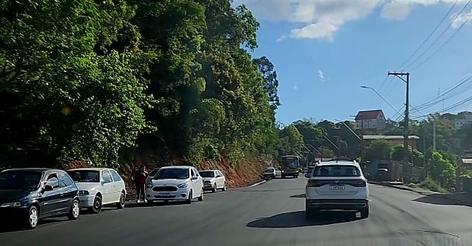Obras da terceira pista da Aristides Bertuol em Bento entram na fase final