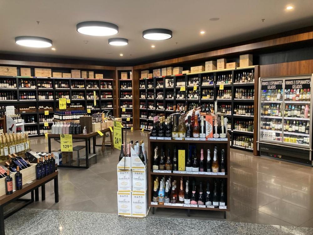 A Adega do Caítá oferece mais de 1400 rótulos com os melhores preços. Crédito: Divulgação