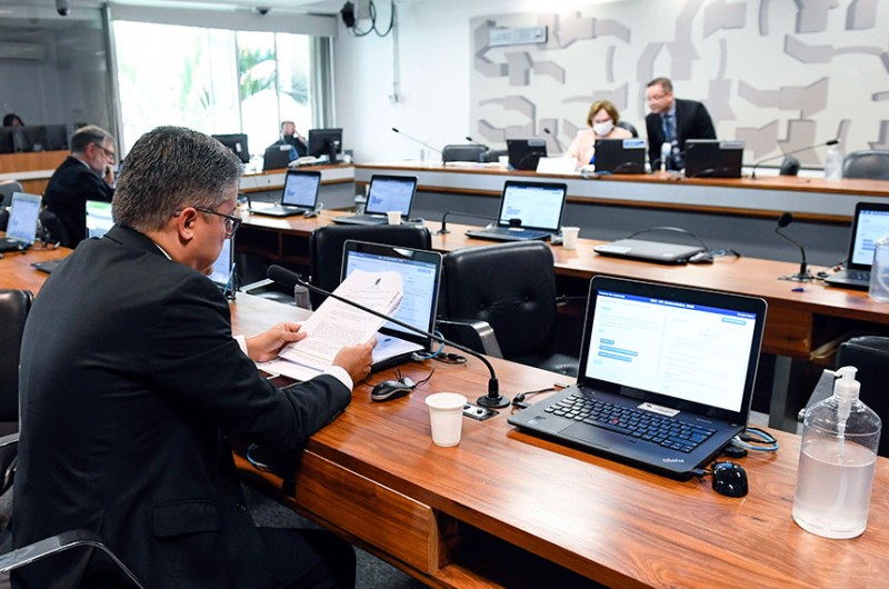 Alessandro Vieira alertou para os baixos níveis de cobertura vacinal atualmente no Brasil - Roque de Sá/Agência Senado