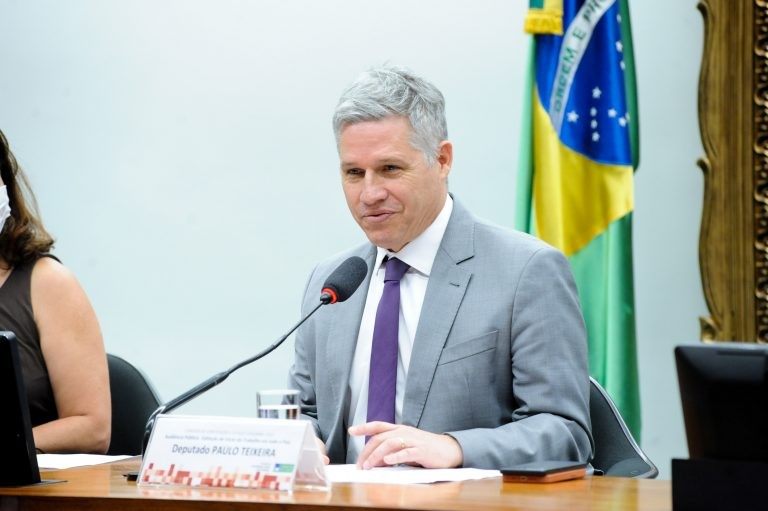 Paulo Teixeira recomendou a aprovação da proposta - (Foto: Billy Boss/Câmara dos Deputados)