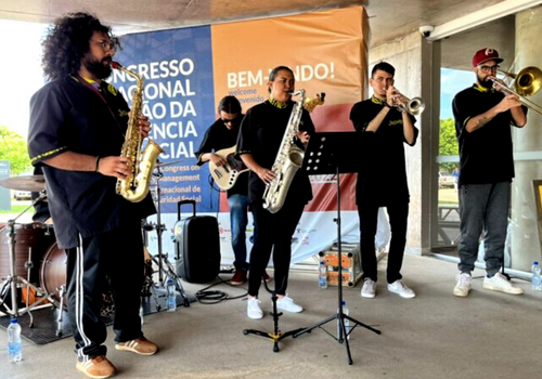 Capivara Brass Band se apresenta no Congeps (Crédito: Divulgação/Congeps)
