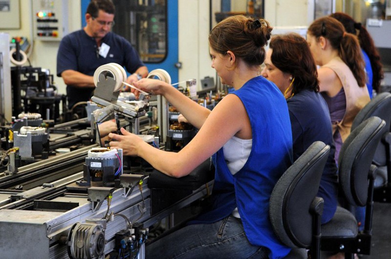 A IFI projeta que o crescimento do PIB deve desacelerar de 2021 para 2022 - Wilson Dias/Agência Brasil