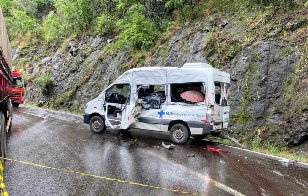 Acidente ocorreu em uma das curvas da ERS 122 - Foto: Filipe Brogliatto/Rádio Solaris