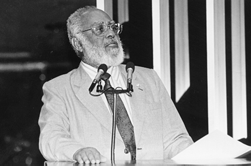 O PL 2.526/2022 inclui Abdias do Nascimento, ativista pelos direitos dos negros, no Livro dos Heróis e Heroínas da Pátria - Arquivo Senado Federal