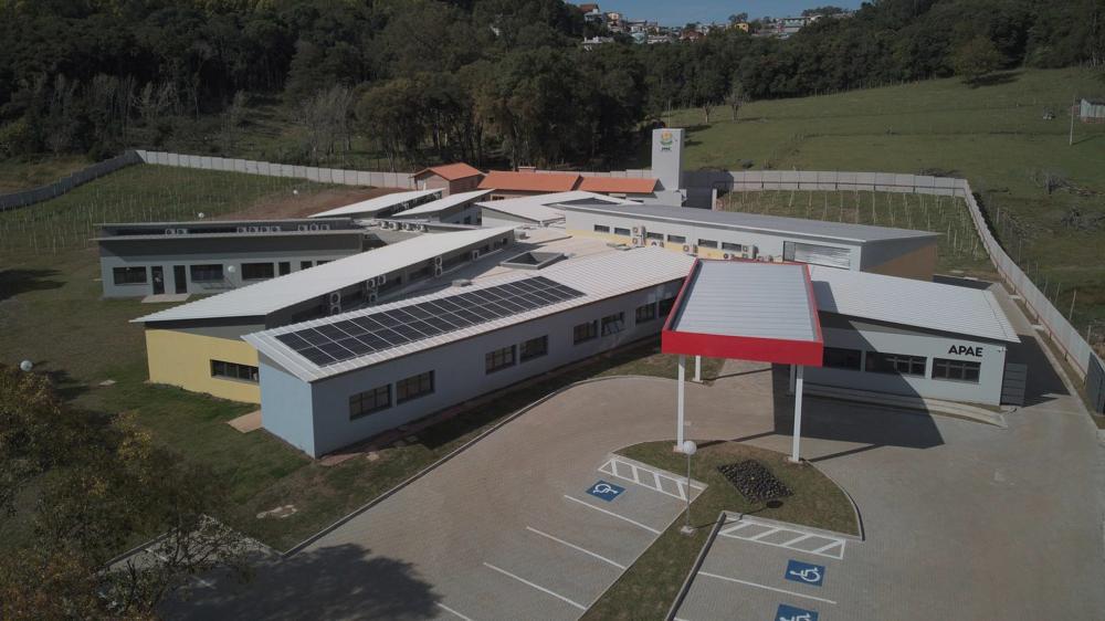 Atualmente, são atendidas 208 pessoas, entre crianças, jovens e adultos moradores de Bento Gonçalves e, também, de municípios vizinhos, conveniados com a APAE - 