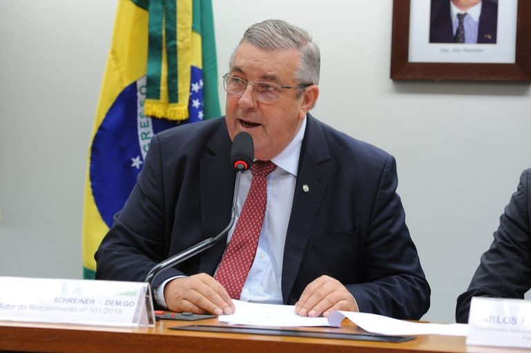 Schreiner apresentou parecer pela aprovação do projeto, com alterações - (Foto: Cleia Viana/Câmara dos Deputados)