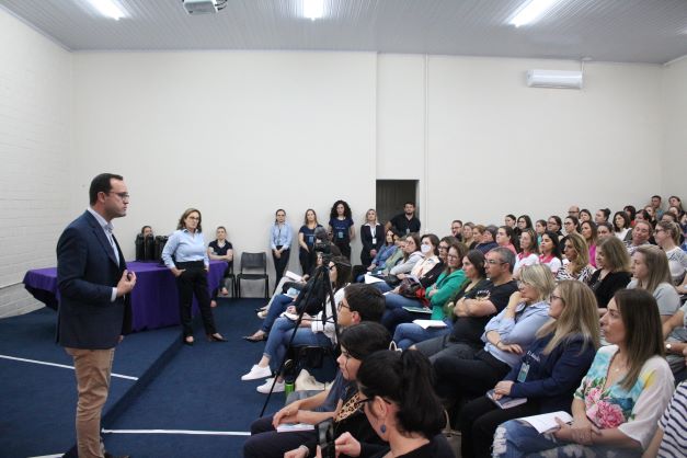 Apresentação de novas equipes diretivas ocorreu na última terça-feira, 22, no Auditório do Complexo Administrativo. Crédito: Jose Martim Estefanon