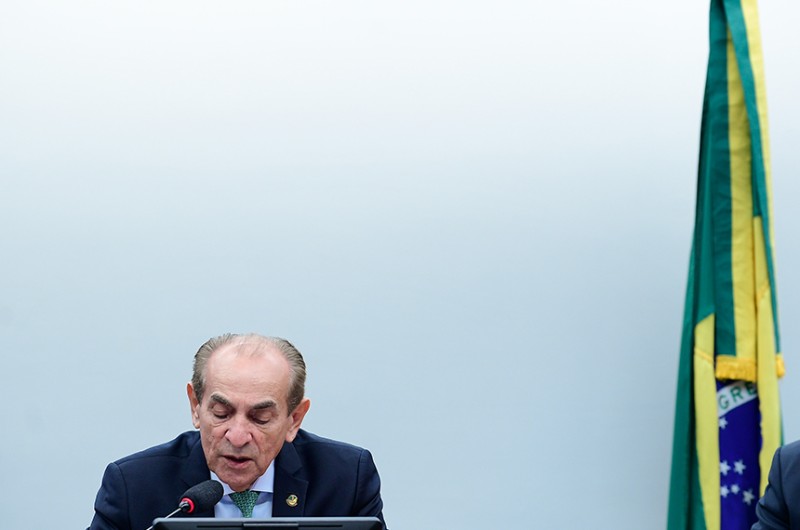 O relator-geral do Orçamento, senador Marcelo Castro, na reunião da comissão nesta quarta - Pedro França/Agência Senado