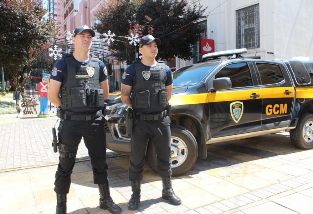 Os agentes, Lucas Pimentel e Edson Castaldo, estão animados para o novo desafio. Crédito: Rodrigo De Marco 