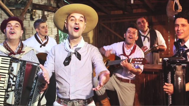 O grupo Tchê Guri é uma das atrações e se apresenta no domingo, 04 de dezembro, no Pavilhão E da Fundaparque. Crédito: Divulgação