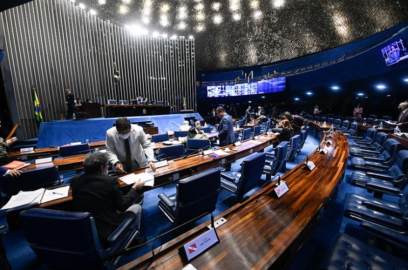 Paim defende a aprovação da PEC, salientando que 33 milhões de pessoas sofrem com a insegurança alimentar - Jefferson Rudy/Agência Senado