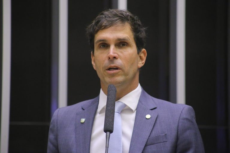 Luiz Lima: medida beneficiará a população brasileira - (Foto: Paulo Sérgio/Câmara dos Deputados)