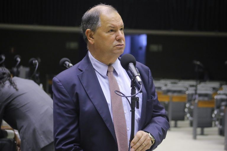 Alceu Moreira reuniu dois projetos num só texto - (Foto: Paulo Sérgio/Câmara dos Deputados)