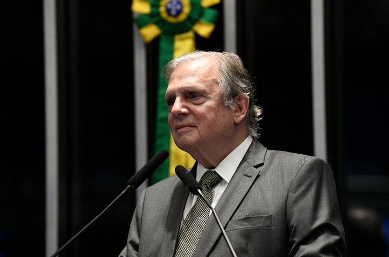 Tasso: devemos estar sempre vigilantes contra ameaças autoritárias - Roque de Sá/Agência Senado