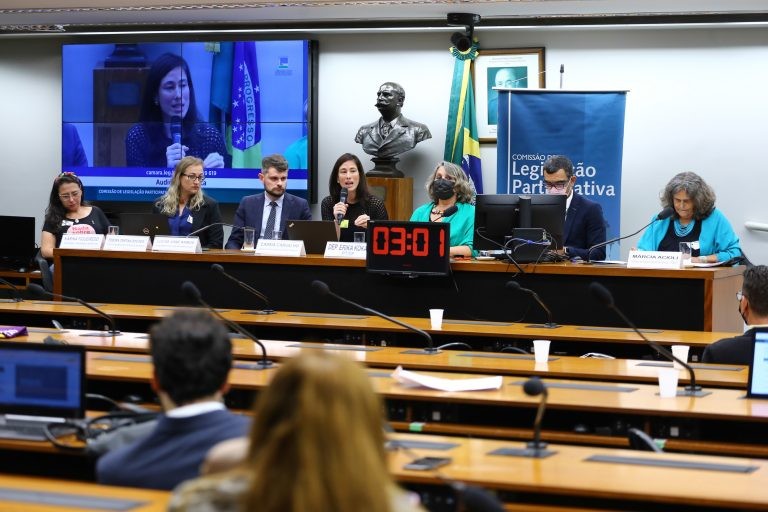 Especialistas pedem mais recursos para prevenção à violência contra crianças e adolescentes