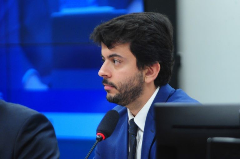 Pinheirinho: Mais 15 milhões de pessoas em situação de grave insegurança alimentar - (Foto: Billy Boss/Câmara dos Deputados)