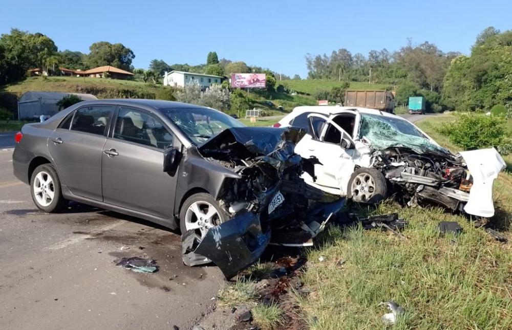 Motorista de Bento Gonçalves fica ferido em acidente na RSC 453