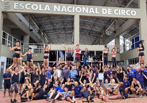 A Escola Nacional de Circo (ENC), da Fundação Nacional de Artes - Funarte, recebeu na manhã desta quinta-feira, 8 de dezembro, a visita de Jason Naud, cônsul do Consulado Geral do Canadá em São Paulo e Diretor do Escritório do Governo de Québec em São Pau