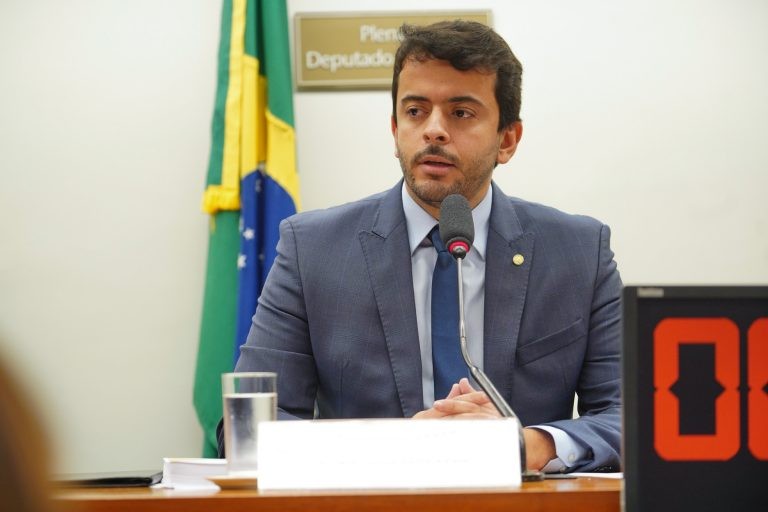 Pinheirinho: Programa reduzirá sofrimento e custos com procedimentos desnecessários - (Foto: Pablo Valadares / Câmara dos Deputados)