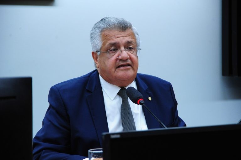 Bacelar: proposta recoloca o Brasil entre os países acolhedores - (Foto: Billy Boss/Câmara dos Deputados)