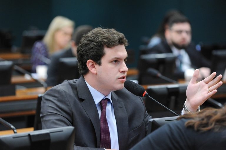 Deputado Enrico Misasi, relator do projeto de lei - (Foto: Billy Boss/Câmara dos Deputados)