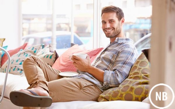 Abuse do chinelo masculino! Veja dicas para usar o calçado em diversos looks