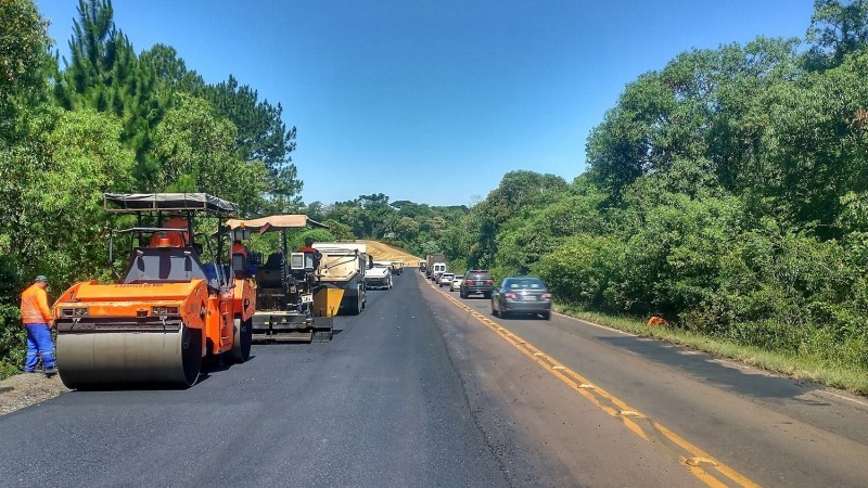 Trabalhos podem gerar fluxo intercalado de veículos, lentidão ou bloqueio de faixas -Foto: Raphael Nunes / EGR