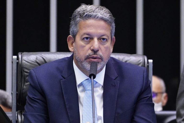 Lira: há matérias que ultrapassam os limites partidários - (Foto: Pablo Valadares/Câmara dos Deputados)