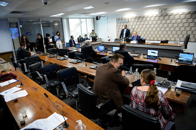 Mensagem do presidente da comissão, senador Marcelo Castro, com o balanço da comissão, foi lida pelo senador Izalci, que presidiu a reunião nesta terça-feira (20) - Pedro França/Agência Senado