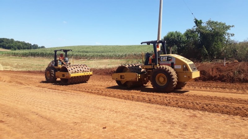 Serviços estão na fase de terraplenagem e construção de bueiros -Foto: Divulgação / Daer