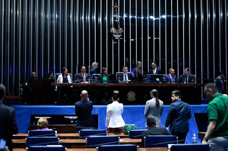 Emenda Constitucional 128, promulgada nesta quinta-feira (22), proíbe a imposição de encargo financeiro para os entes federados - Edilson Rodrigues/Agência Senado