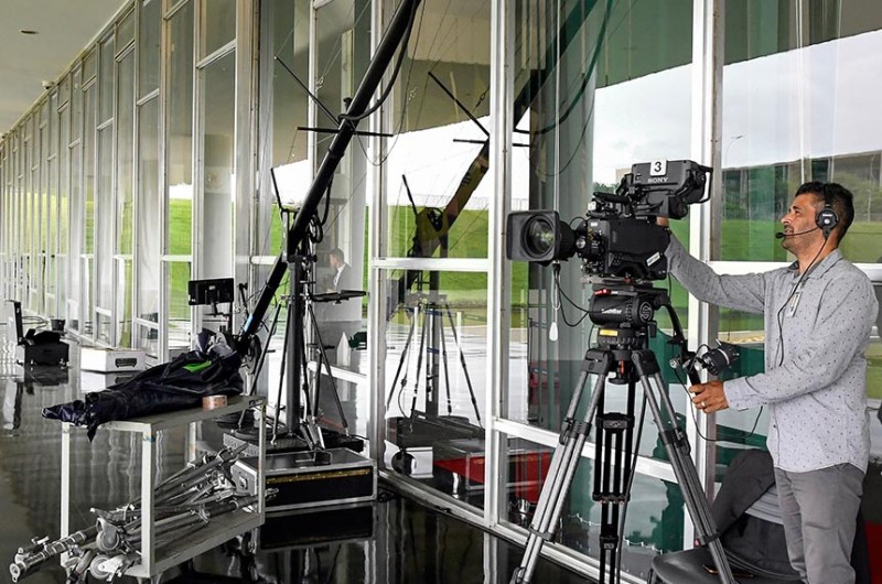 Equipe da TV Senado durante preparativo para cobertura da solenidade de posse - Geraldo Magela/Agência Senado