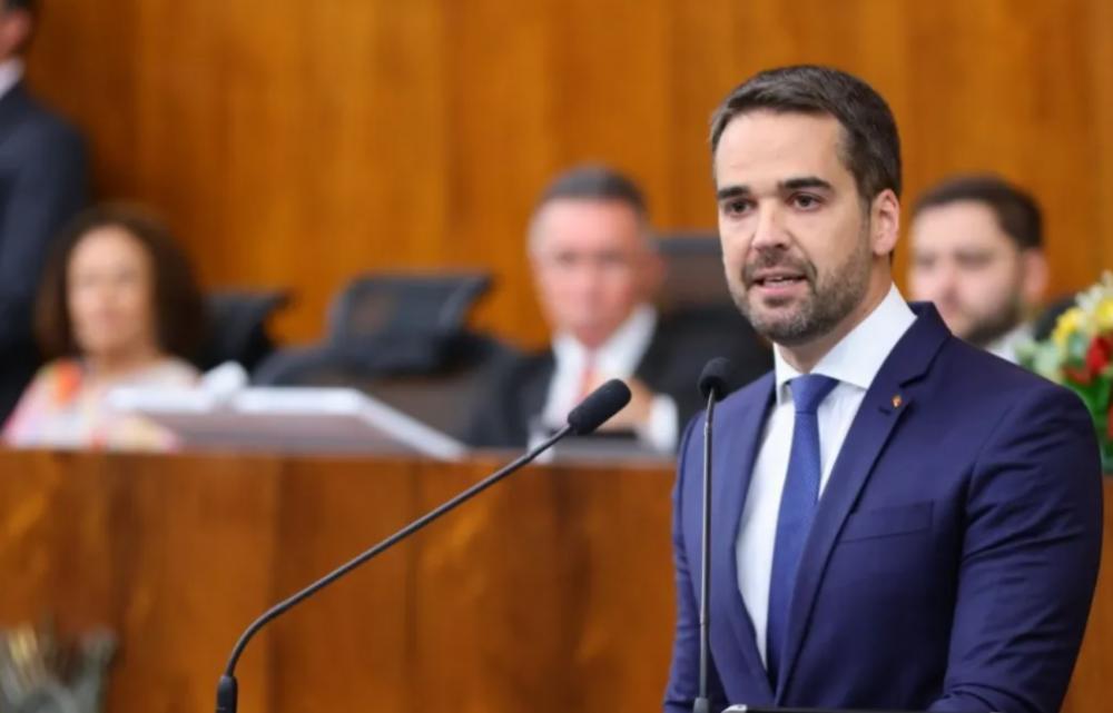 Os projetos de aumento de salários haviam sido aprovados pela Assembleia Legislativa no dia 21 de dezembro. Crédito: Itamar Aguiar e Rodrigo Ziebell/Palácio Piratini