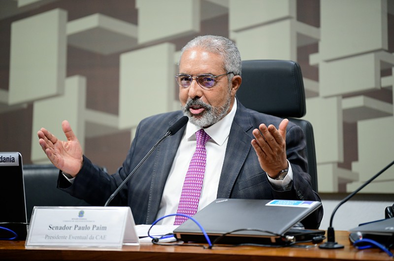 O senador Paulo Paim foi relator do projeto que deu origem a essa lei - Pedro França/Agência Senado