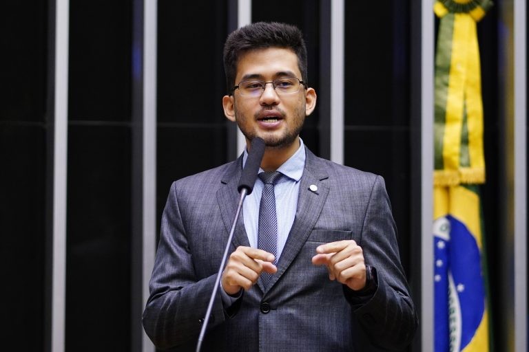 Kim Kataguiri, autor da proposta - (Foto: Pablo Valadares/ Câmara dos Deputados)