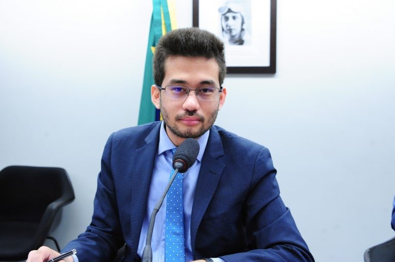 Kataguiri: estudantes precisam aprender desde cedo como as profissões funcionam - (Foto: Billy Boss/Câmara dos Deputados)