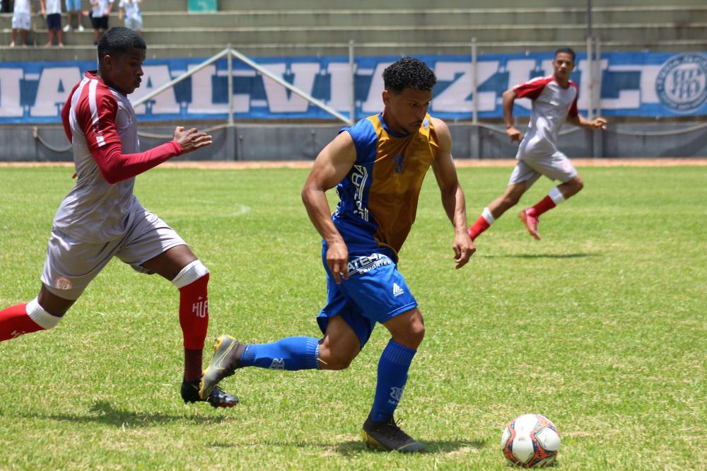 Cris Magno deve ser o camisa 