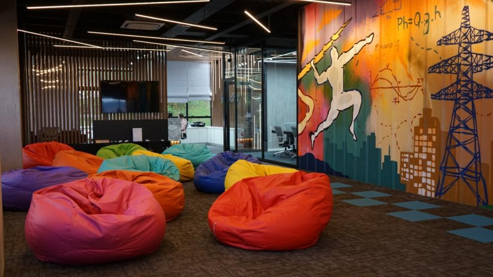 Há oportunidades nas áreas de Administração, Economia e Engenharia. Crédito: Divulgação