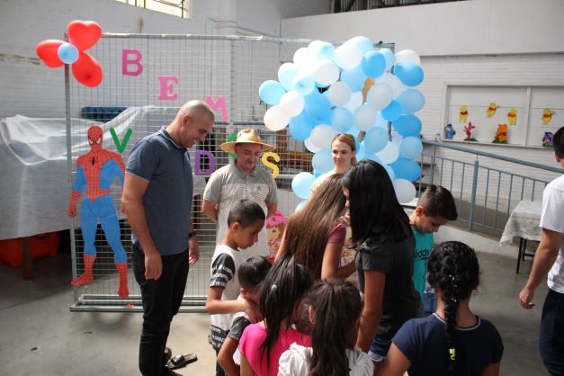 No dia 10 de fevereiro, último dia da Colônia, a integração ocorre no Campo da Montanha, onde todos os serviços se reúnem para diversas atividades. Crédito: Rodrigo De Marco/Jose Martim Estefanon