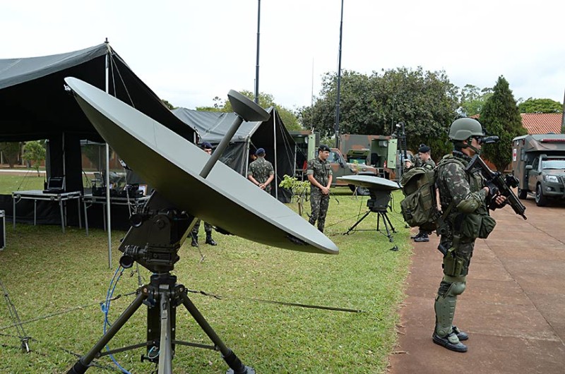 A cooperação será em logística, pesquisa e desenvolvimento e aquisição de produtos e serviços de defesa - Jorge Cardoso/Min.Defesa