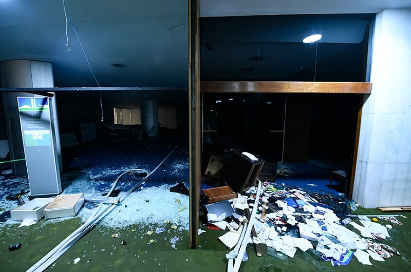Destruição provocada pelos vândalos na invasão de 8 de janeiro - Jefferson Rudy/Agência Senado