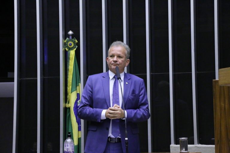 André Figueiredo: “O Brasil parou nos últimos quatro anos - (Foto: Wesley Amaral/Câmara dos Deputados)