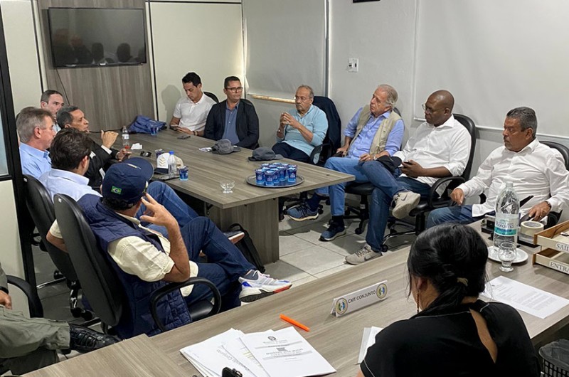 Além dos senadores Mecias de Jesus, Dr. Hiran e Chico Rodrigues, participam da visita representantes dos ministérios e do governo de Roraima - Advocacia do Senado