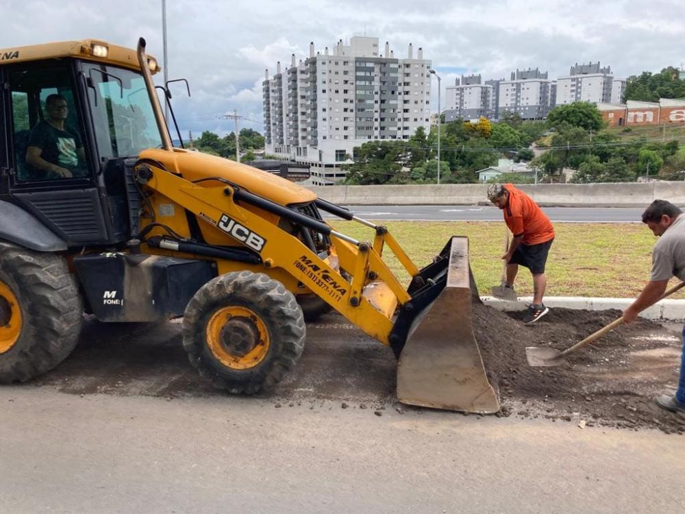 Prefeito de Bento pede desculpas pelos trantornos no túnel do São João